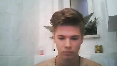 Young Twink Runs Hot Gay Teen Porn Tube