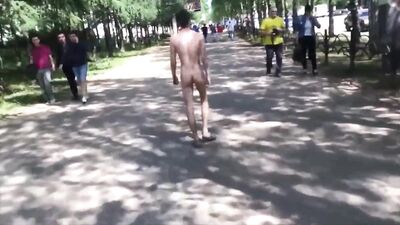Running Naked Amateurs in Russia - Public Outdoor Fun