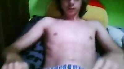 Stoner Bros in Bed: Hands-On Day Off Homemade Porn!