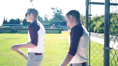 Twink Bareback Porn: Exploring the Wild Side of Gay Sex!
