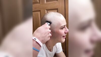 Cute Twink Shaves His Head - Boys Porn Cute