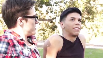 Raw Bareback Twinks Porn: Exploring the Wild Side of Gay Erotica!