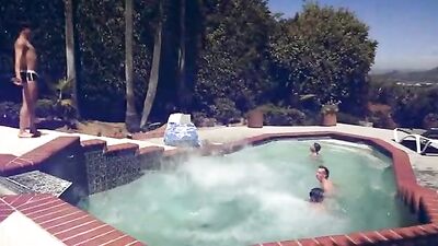 Golden Twink: Ultimate Pool Sex Oral Adventure