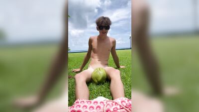 Coconut Boys Sucking Toes Fun Fetish Porn!