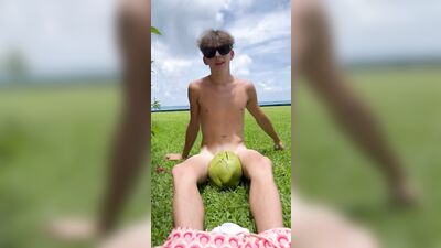 Coconut Boys Sucking Toes Fun Fetish Porn!