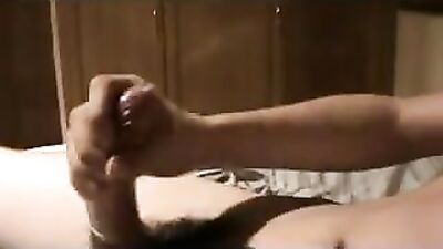 Condom-Clad Cumshot! Amateur Guy Jerks Off on Camera!