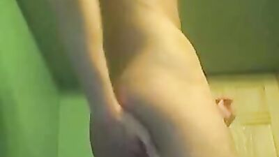 Young Hunk Wanking Hard for Your Pleasure!