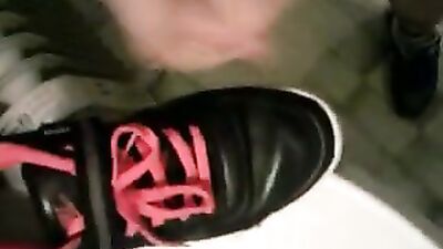 ITA Sneakers.... cum.... part 1