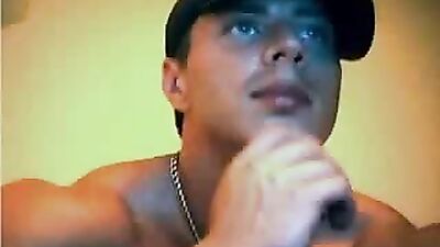 Web Cam Muscle Dreams - A hot muscle guy jerking off in front of web cam!
