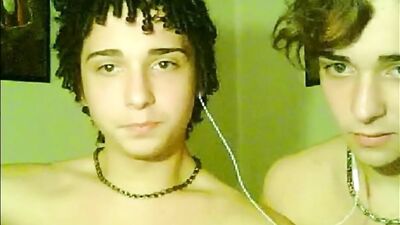 Gay Web-Cam Boys: Hot Bodies and Steamy Action!