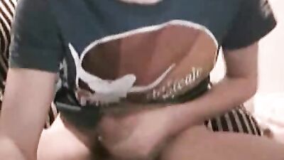 Gay Porn Loves Jerking - Web-Cam Video (185190 chars)