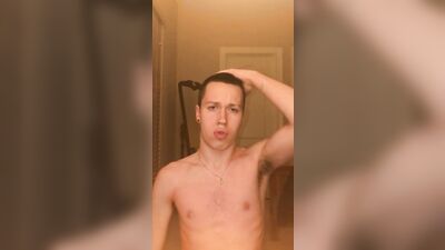 19 year old college guy Jesse Gold licks armpits and jerks off