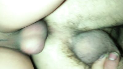 Twink cums inside sloppy daddy´s ass and then push cum deeper with his cock