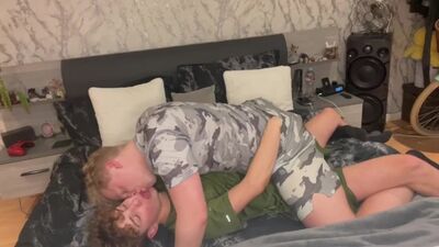 Hot couple 69 till both bust in eachother mouth