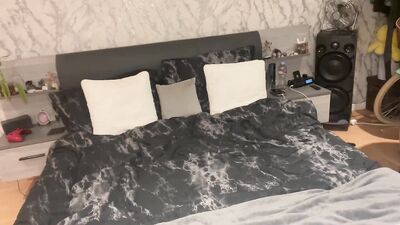 Hot couple 69 till both bust in eachother mouth