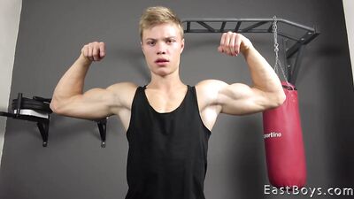 Muscle Flex - Casting 20 - Leo Jonasson