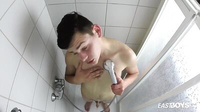 Roger Cossey - Day 1 - Shower