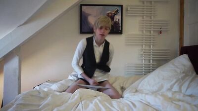 Sensitive Femboy Prince Edges Using a Dildo