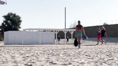 Cute twink sucked me right in the beach shower -367