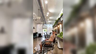 Expose Yourself In Public: Amateur Big Cocks and Straight Boys