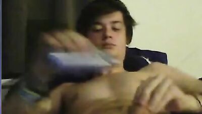 Gay Bedtime Web-Cam Wanks: Another Hot Night Awaits!