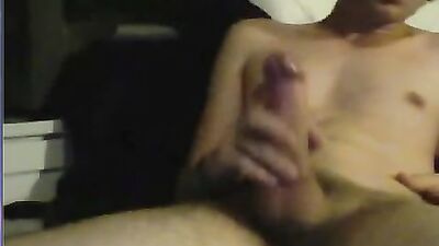 Gay Bedtime Web-Cam Wanks: Another Hot Night Awaits!