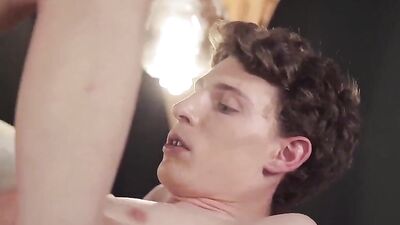 Double-Dicked Thrills: Bareback Twinks in Ass Play Cum Shots!