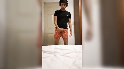Gay Twink Rush: Family Coming Home Porn Video