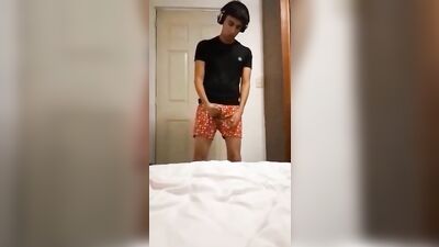 Gay Twink Rush: Family Coming Home Porn Video