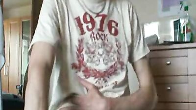 Self Gay Boy XXX Action - Bedroom Antics with Ripped Joes!