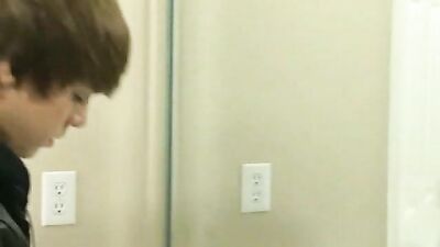 Gay Twink: The Ultimate Gay Experience - Exploring the World of Young and Sexy Guys!