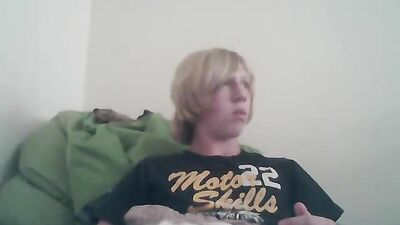 Blond Hottie: The Ultimate Blonde Gay Porn Experience!