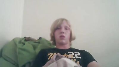 Blond Hottie: The Ultimate Blonde Gay Porn Experience!