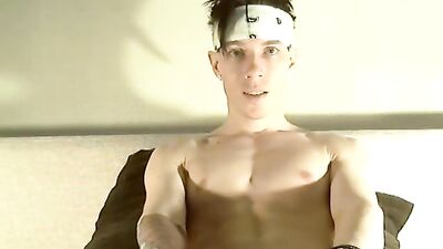 Gay Web-Cam Solo with Brian - Exploring His Sexuality!