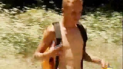 Outdoor Bliss with Twinky Delights!