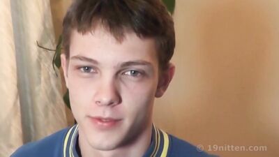 Stroke Hard with Fit Teen Gordy - Gay Porn Handjob and Cumshot Delight