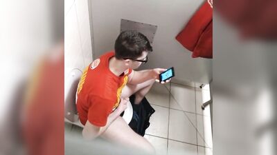 Toilet Boys Nerd Jerks Solo Voyeur Porn