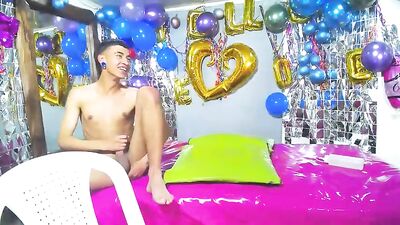 Gangbang Delight - Frat Muscle Boys Orgy Fun!