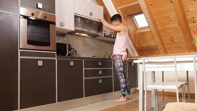 Bareback Cum Shots: Two Roommates Take It All