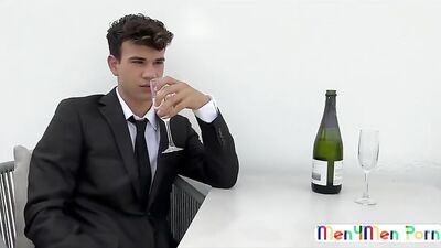 Job Interview Cum Shots Muscle Boys Porn Public Outside *Nicer*: A Gay Porn Video to Remember