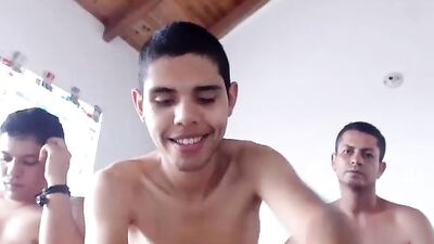 Gangbang Fun - Three Friends Cum Shots Group Sex