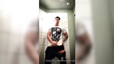 Muscle Bro Cum Show: Big & Small Public Outside Solo