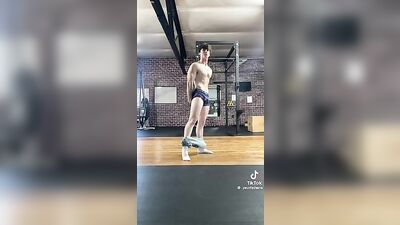 Muscle Worship: Teen Bodybuilder Strikes A Pose