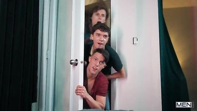 Group Sex Orgy in the Room: Hot Friends Fucking and Showing Off on Camera