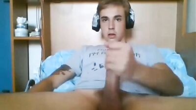 Teen Boys Porn: Frisky Wanks and Solo Cock Play