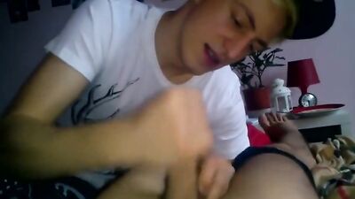 Giving Teen Handjob: Exploring Gay Porns Best Kept Secret!