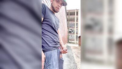Street Cum Session - Jerking Off in an Alley-cums boys porn