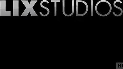 Hot Sex Porn Couple Friends Homemade Show Fuck Tube - Bareback Handjob Oral Sex!