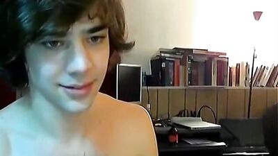 Twinks Unleashed! College Boyfriends Expose Their Raw Sexuality on Webcam!