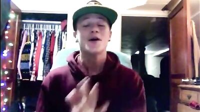 Gay Porn: Shaiman Lalichs Taylor Swift But Better, Only Better!